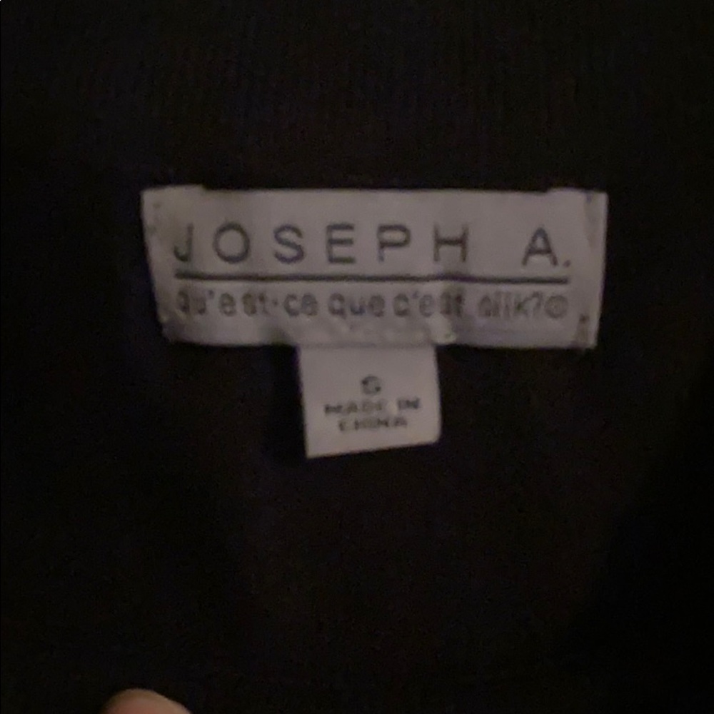 FREE WHEN ADDED TO A BUNDLE. JOSEPH A TOP - Picture 3 of 3